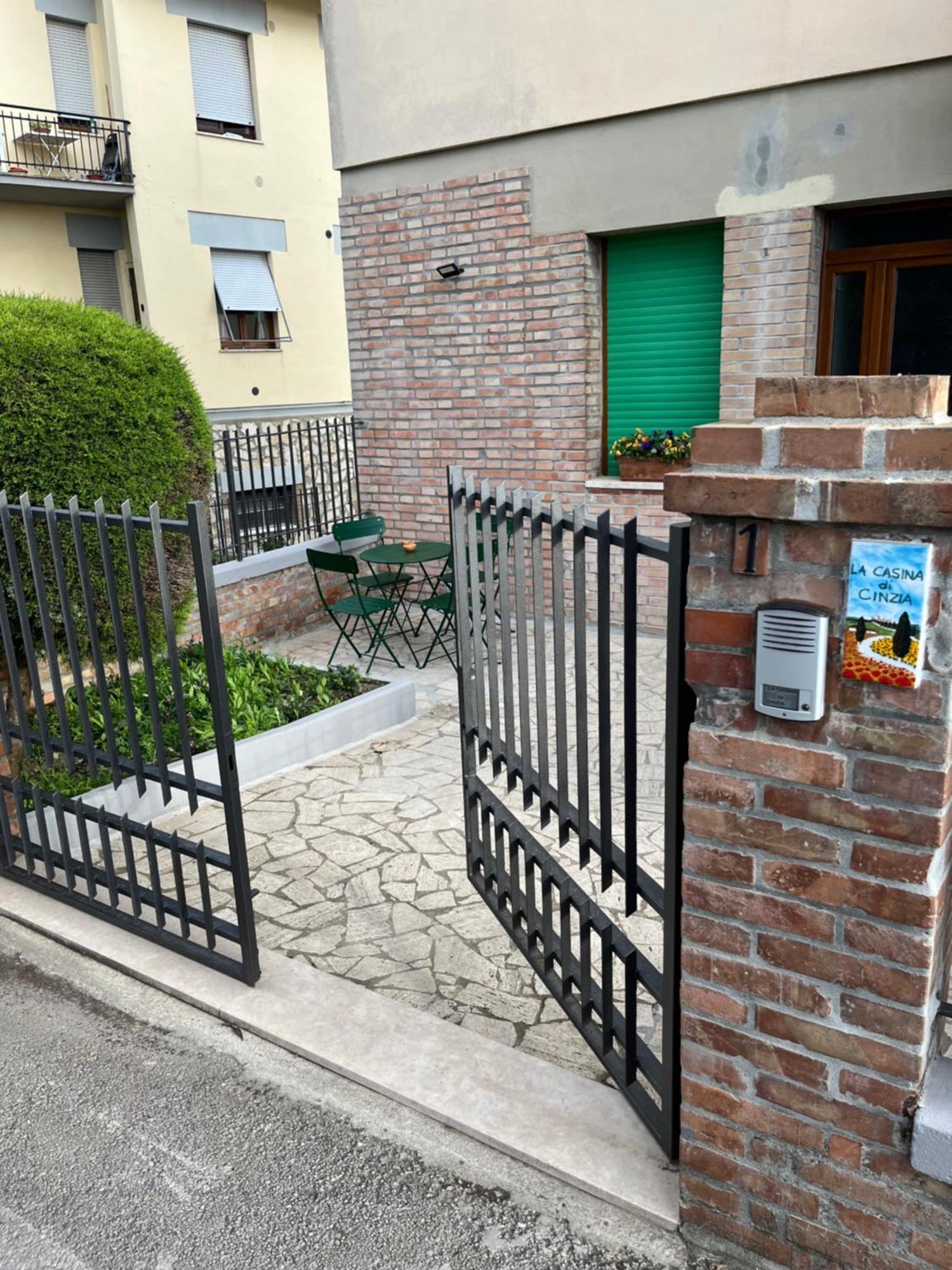 La Casina Di Cinzia Apartamento San Gimignano Exterior foto